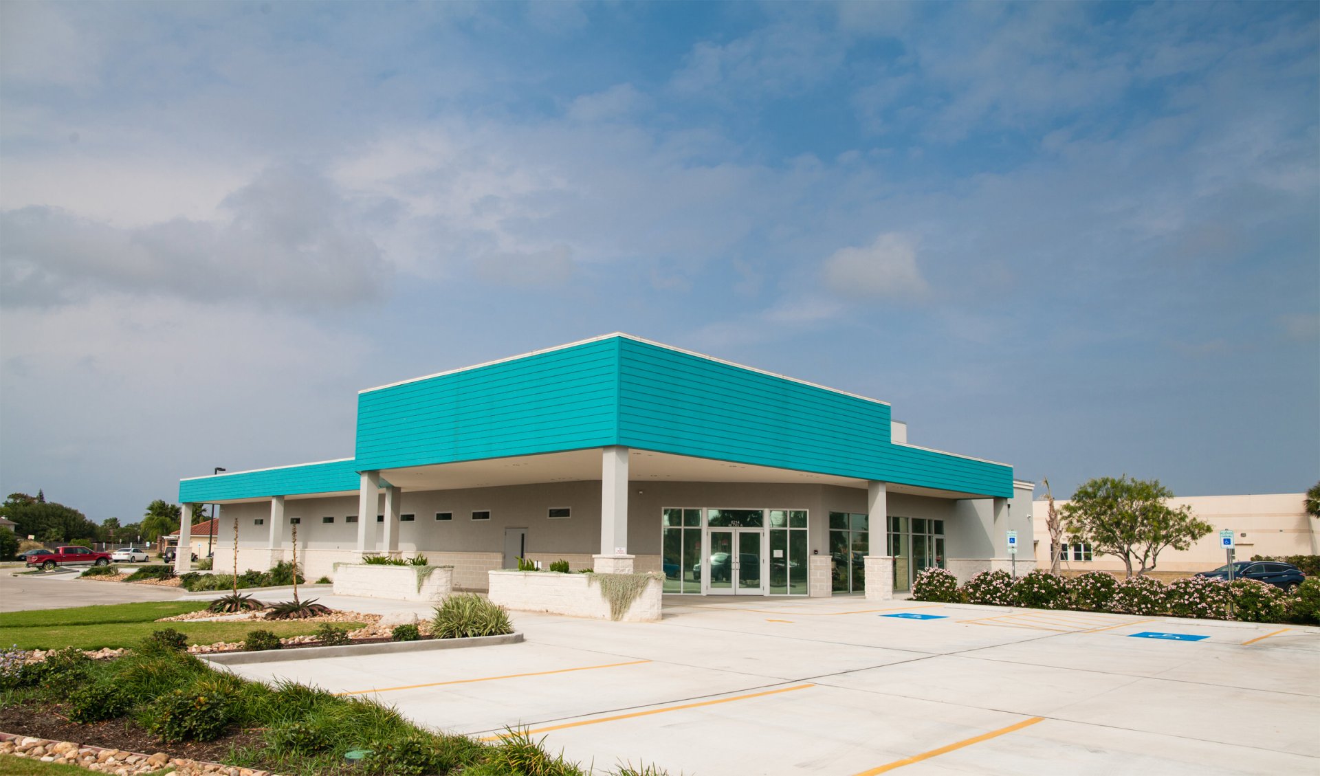 Front of Saratoga Surgical Center in Corpus Christi, Texas.